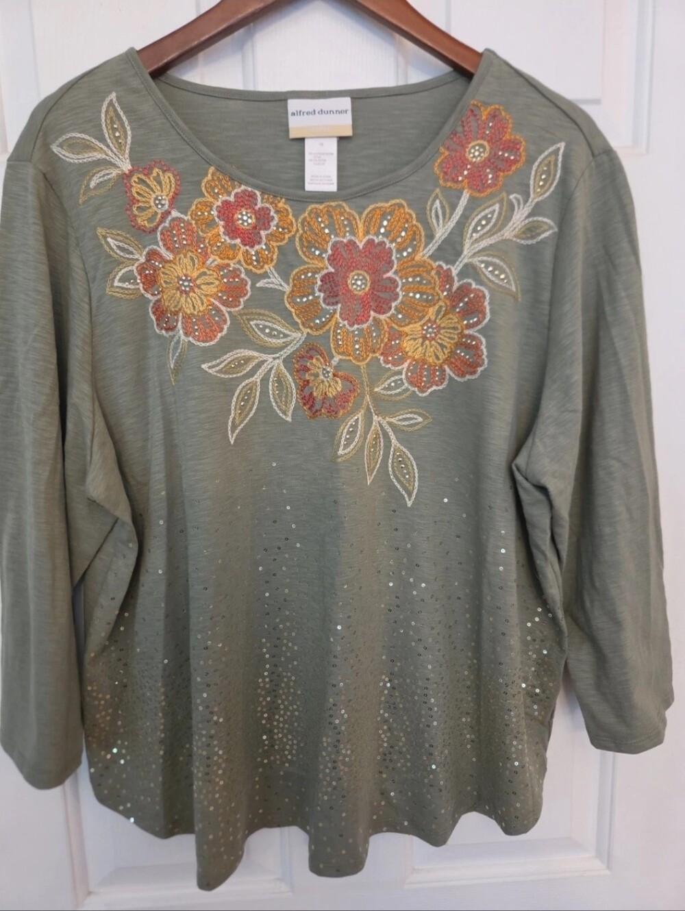 Alfred Dunner Fall Hues Sage Green Floral Embroidered Sequined 3/4 Sleeve Top